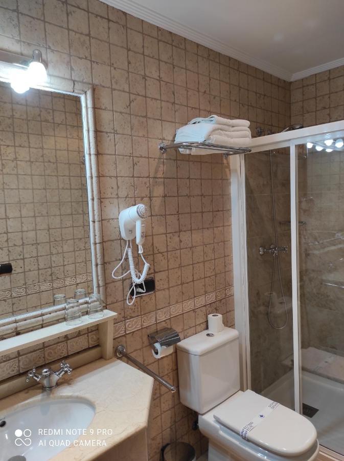 Puerta Del Sol Hotel ซิวดัด-โรดรีโก ภายนอก รูปภาพ