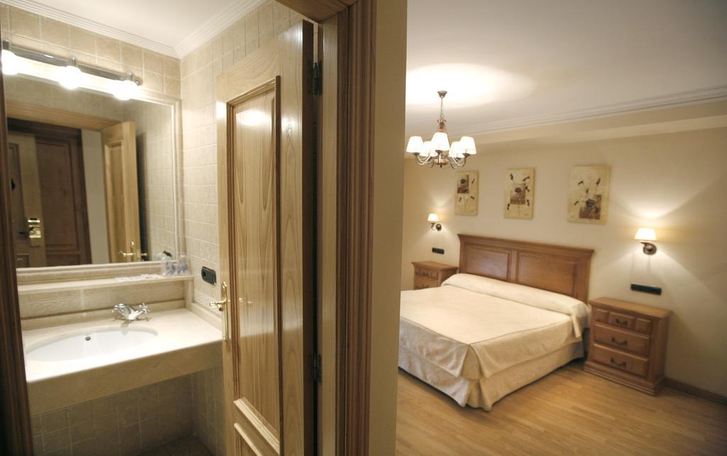 Puerta Del Sol Hotel ซิวดัด-โรดรีโก ห้อง รูปภาพ